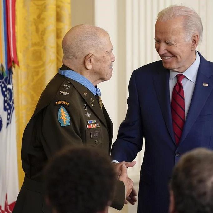Black Vietnam vet finally awarded Medal of Honor for bravery
